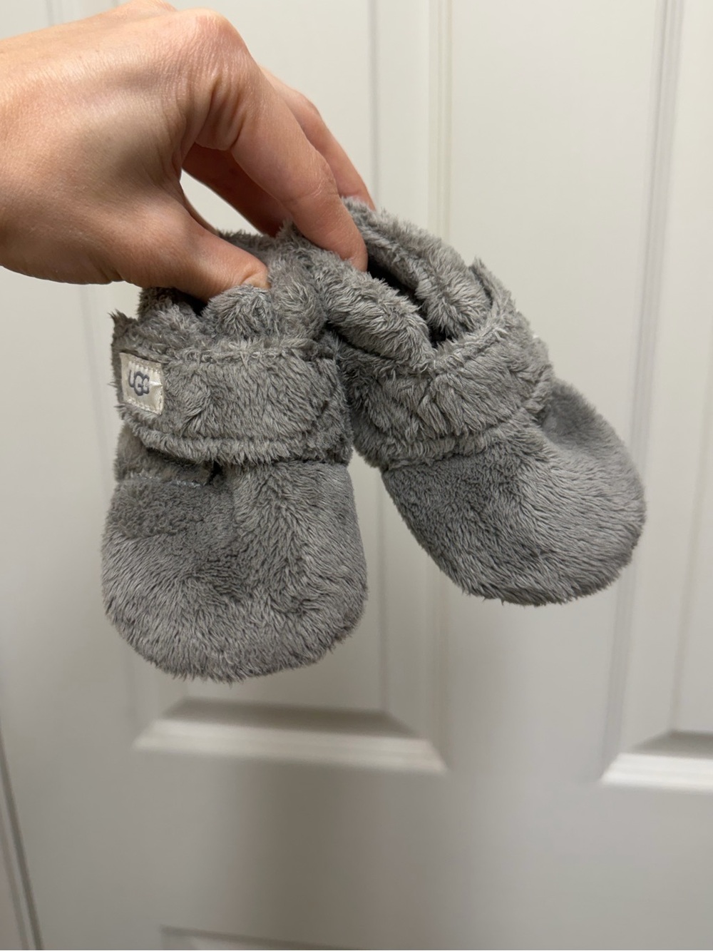 UGG Bixbee Baby Booties Charcoal Size 2/3